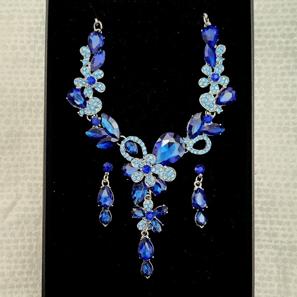 Silver And Blue Crystal Jewelry Set